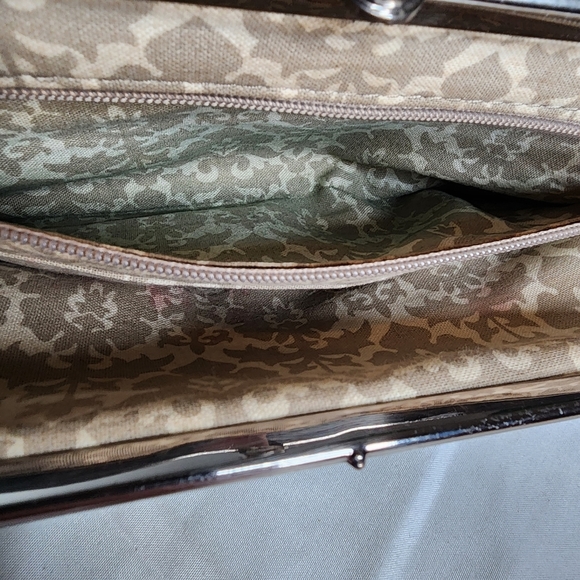 Hobo International Vintage Lauren Double Kiss Lock Clutch /Wallet - Picture 16 of 16